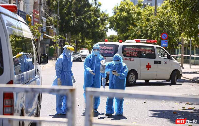 Lực lượng y tế phòng dịch COVID-19 tại Đà Nẵng