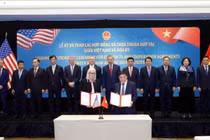 Tổng bí thư Tô Lâm chứng kiến lễ trao Hợp đồng cung cấp động cơ GTF và dịch vụ bảo dưỡng toàn diện cho tàu bay A321NEO và A321 XLR giữa VietjetAir (Việt Nam) và Pratt & Whitney. (Ảnh: TTXVN)