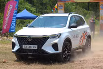 "Xả kho" trước Tết, MG RX5 giảm hơn 200 triệu