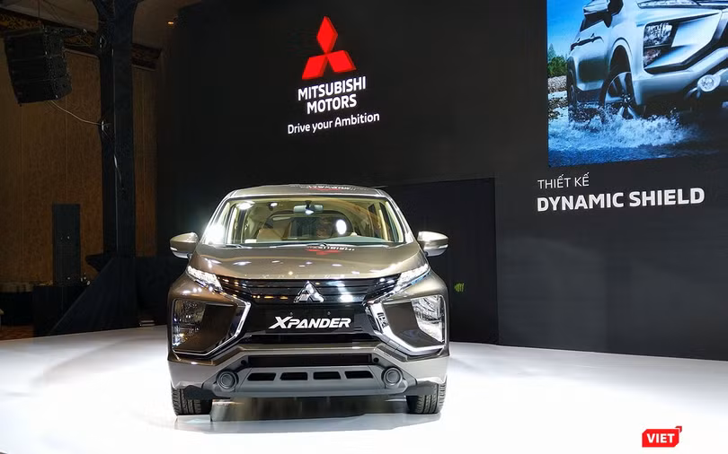 Mitsubishi Xpander là mẫu xe thứ 3 của hãng được thiết kế dựa trên ngôn ngữ tạo hình mới Dynamic Shield. Mitsubishi Xpander là mẫu xe thứ 3 của hãng được thiết kế dựa trên ngôn ngữ tạo hình mới Dynamic Shield.