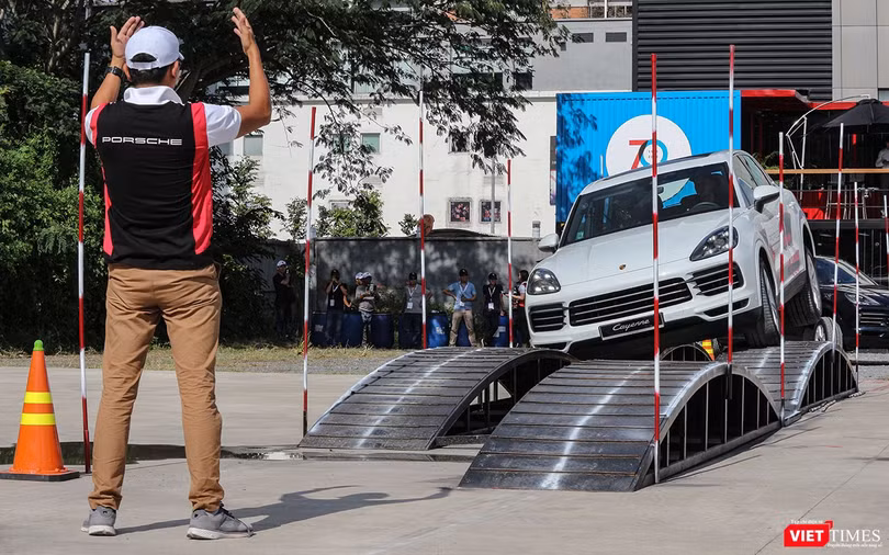 Bài tập trên đường mấp mô Bài tập trên đường mấp mô