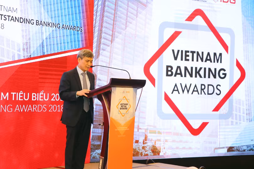 Ông Nguyễn Toàn Thắng – Tổng thư ký Hiệp hội Ngân hàng Việt Nam phát biểu tại buổi lễ vinh danh. Ông Nguyễn Toàn Thắng – Tổng thư ký Hiệp hội Ngân hàng Việt Nam phát biểu tại buổi lễ vinh danh.