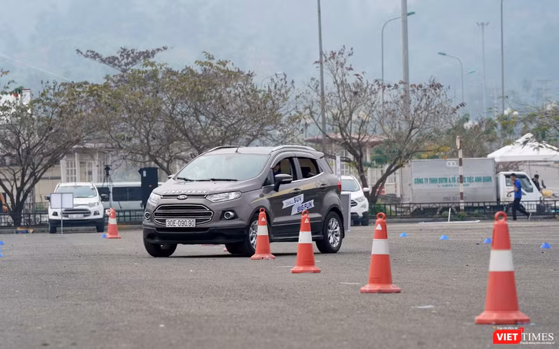 Các phần trải nghiệm trên điều kiện đường Onroad Các phần trải nghiệm trên điều kiện đường Onroad