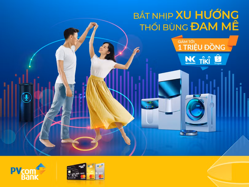 Khách hàng được hưởng nhiều quyền lợi với thẻ PVcomBank Mastercard. Khách hàng được hưởng nhiều quyền lợi với thẻ PVcomBank Mastercard.