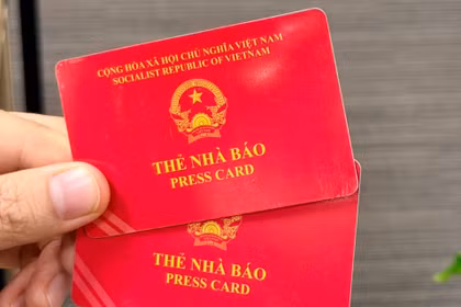 Tiếp tục gia hạn sử dụng thẻ nhà báo 