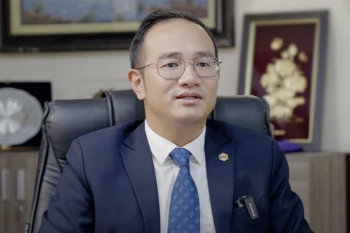 Thiếu gia Hóa chất Đức Giang: Làm Phó TGĐ khi 25 tuổi, nhận lương cao nhất trong dàn lãnh đạo