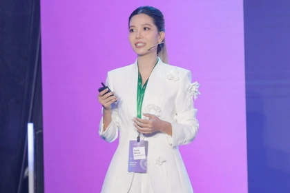 Bà Trang Phùng - CEO U2U Network