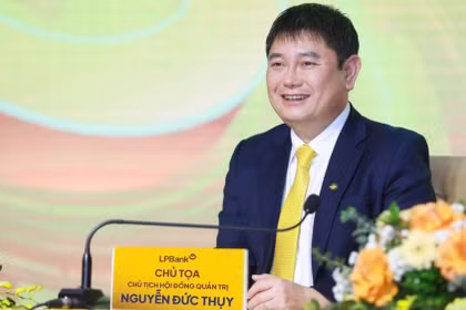 Ông Nguyễn Đức Thuỵ hiện giữ vị trí quyền Tổng giám đốc Sacombank 