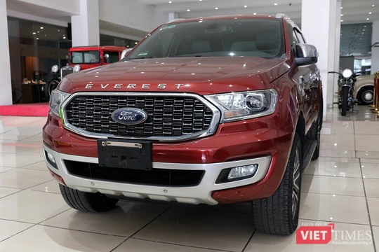 Ford Everest "rớt" hơn 300 triệu đồng sau 4 năm sử dụng