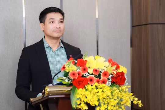 Chủ tịch HĐQT Nguyễn Hùng Cường tại đại hội chiều nay