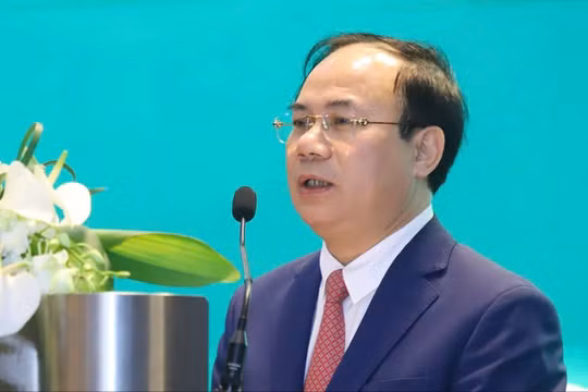 Thứ trưởng Bộ Xây dựng Nguyễn Văn Sinh