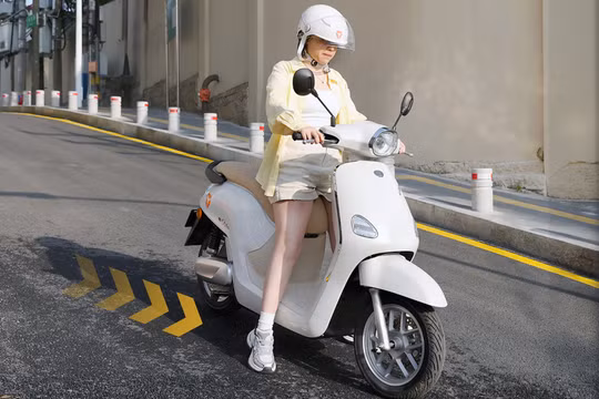 Dưới 30 triệu đồng, xe máy điện nào đi xa nhất?