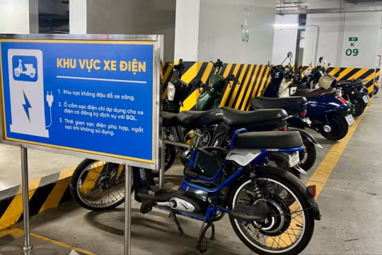 Đề xuất chung cư xây mới phải bố trí khu để xe điện, tách biệt với xe xăng dầu tối thiểu 2 m