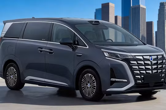 Hot: MPV hạng sang có thể sạc lên 70% trong 5 phút