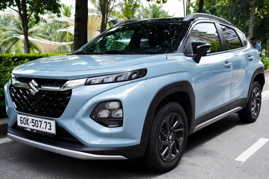 Chính sách thuế mới tác động như thế nào đến giá xe hybrid Việt Nam từ 2026?