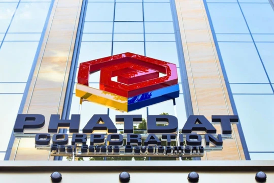 Phát Đạt bắt tay Mitsubishi