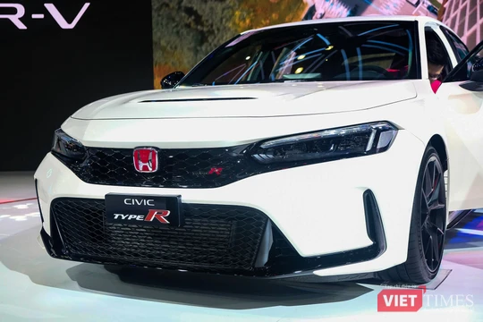 Honda Civic Type R sắp ngừng bán, khách Việt còn những lựa chọn xe thể thao nào dưới 2 tỷ đồng?