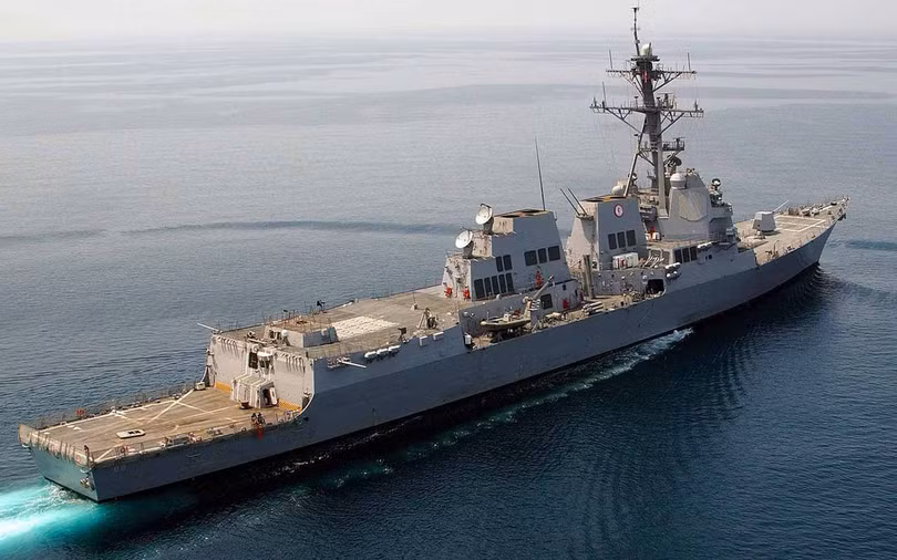 Tàu khu trục USS Mustin của Mỹ đã thực thi tuần tra FONOP trên Biển Đông vào tháng 3.2018. Tàu khu trục USS Mustin của Mỹ đã thực thi tuần tra FONOP trên Biển Đông vào tháng 3.2018.