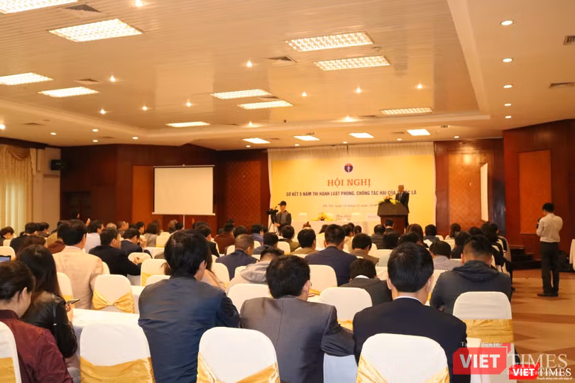 Toàn cảnh hội nghị sơ kết 5 năm thi hành luật phòng, chống tác hại của thuốc lá Toàn cảnh hội nghị sơ kết 5 năm thi hành luật phòng, chống tác hại của thuốc lá