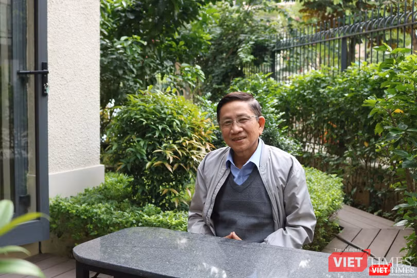 GS. Nguyễn Minh Thuyết trao đổi với PV VietTimes GS. Nguyễn Minh Thuyết trao đổi với PV VietTimes