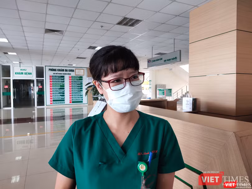 ThS. BS. Trần Thị Hải Ninh – Trưởng Khoa Nội tổng hợp, Bệnh viện Bệnh Nhiệt đới Trung ương cơ sở 2. Ảnh: Minh Thúy