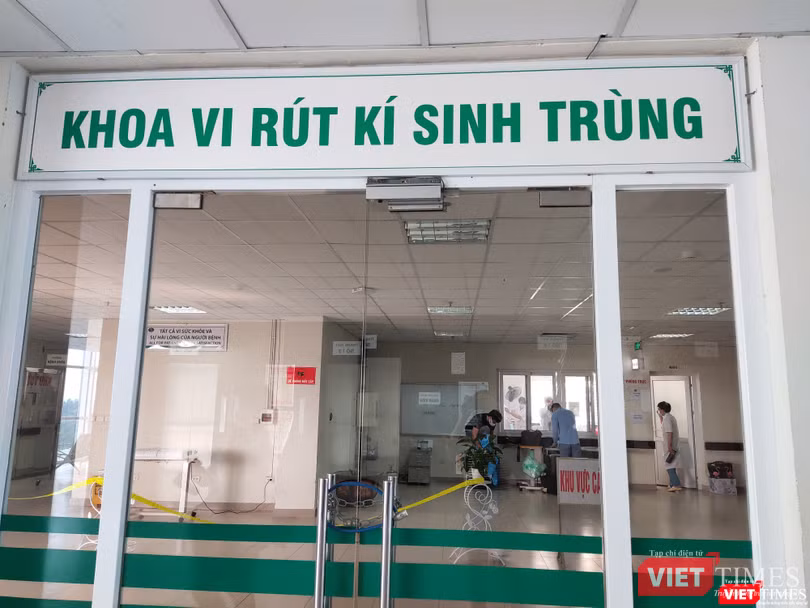 Khoa Virus ký sinh trùng - nơi đang cách ly, điều trị bệnh nhân mắc COVID-19 Khoa Virus ký sinh trùng - nơi đang cách ly, điều trị bệnh nhân mắc COVID-19