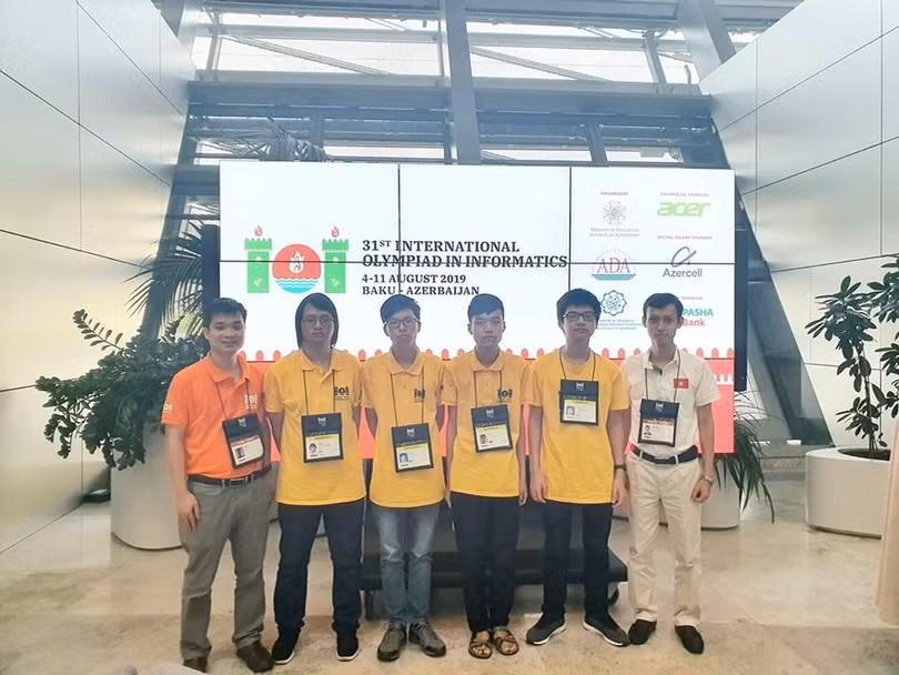 Đội tuyển quốc gia Việt Nam dự thi Olympic Tin học quốc tế