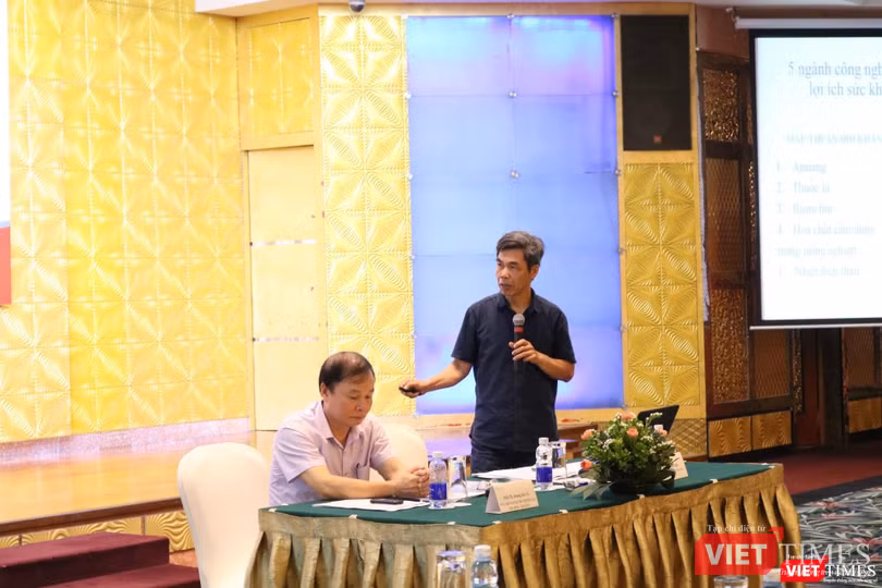 TS.BS. Trần Tuấn - Giám đốc Trung tâm Nghiên cứu và Đào tạo phát triển Cộng đồng (RTCCD), Trưởng ban điều phối NCDs-VN (Ảnh: Minh Thúy)