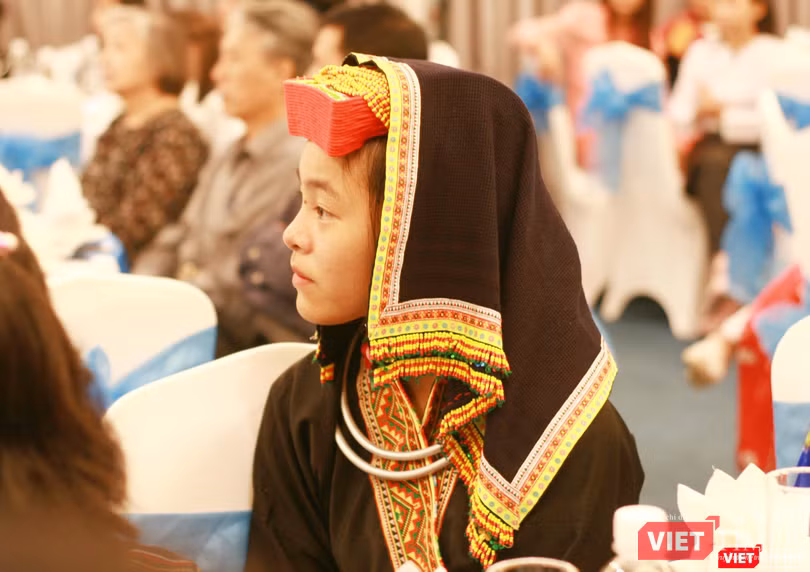 Nữ sinh dân tộc thiểu số tham dự chương trình Nữ sinh dân tộc thiểu số tham dự chương trình