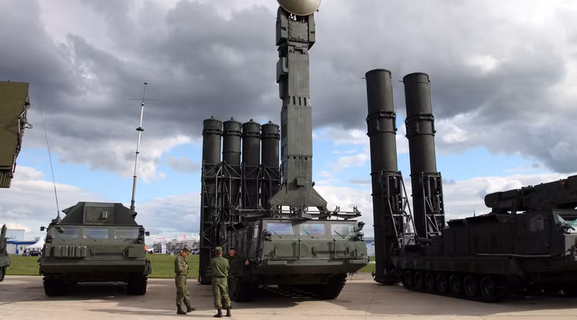 Hệ thống S-300V hiện đại hơn S-300PM. Hệ thống S-300V hiện đại hơn S-300PM.