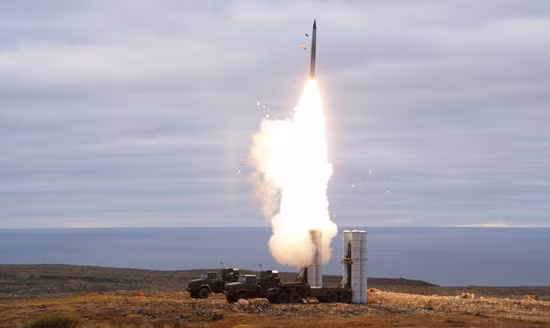 Nga phóng thử tên lửa S-300.