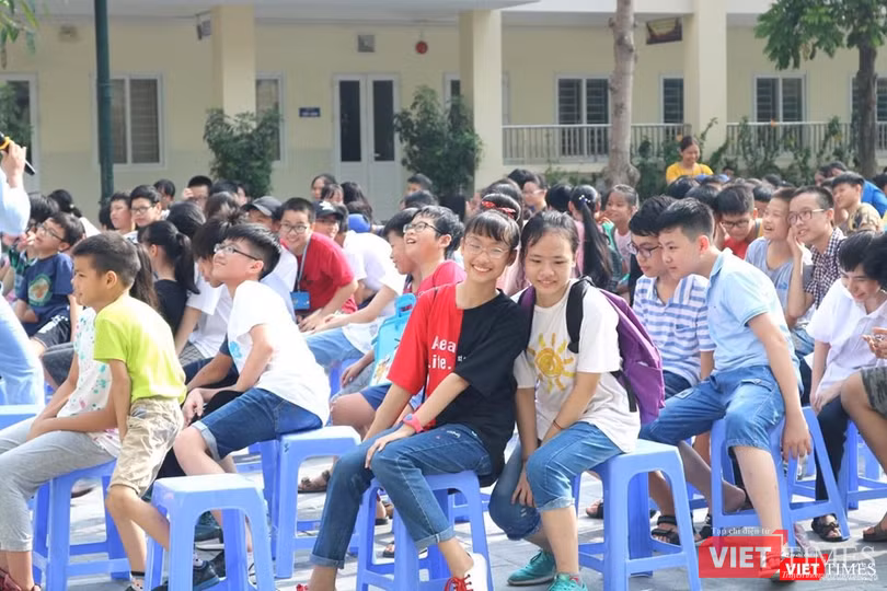 Học sinh hào hứng tham gia hoạt động của chương trình "Kỹ năng sống". Ảnh: Minh Thúy Học sinh hào hứng tham gia hoạt động của chương trình "Kỹ năng sống". Ảnh: Minh Thúy