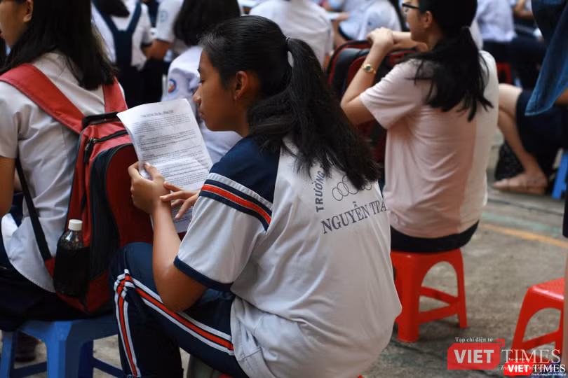 Tranh thủ ôn lại kiến thức Tranh thủ ôn lại kiến thức