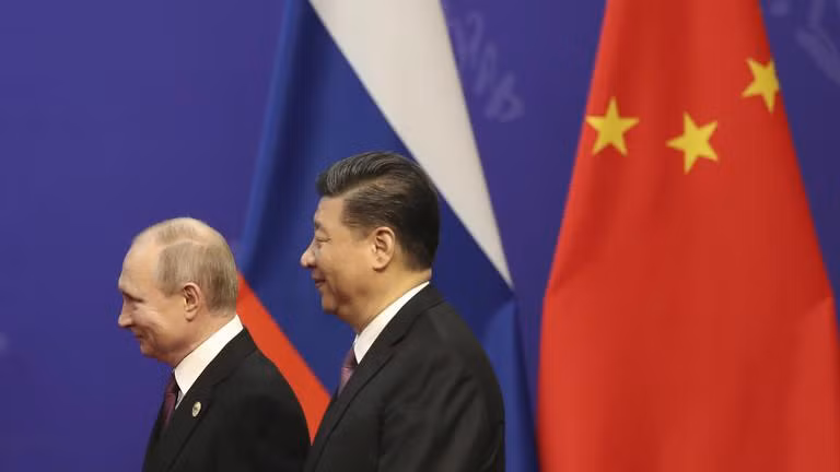 Tổng thống Nga Vladimir Putin và Chủ tịch Tập Cận Bình tại Bắc Kinh ngày 26/4/2019 (Ảnh: Getty)