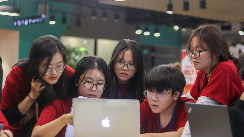 Các thành viên dự án Maskros Project.