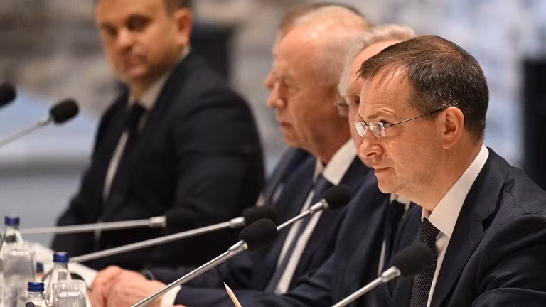 Trợ lý Tổng thống và trưởng đoàn đàm phán Nga Vladimir Medinsky tham dự cuộc hội đàm Nga-Ukraine ở Istanbul, Thổ Nhĩ Kỳ. Ảnh: Sputnik.