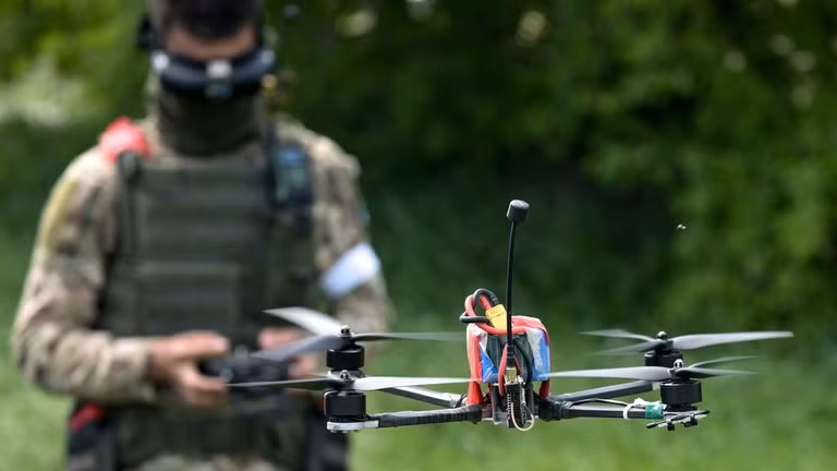 Tổng thống Donald Trump cho rằng drone đang làm thay đổi diện mạo chiến tranh hiện đại. Ảnh: Sputnik.