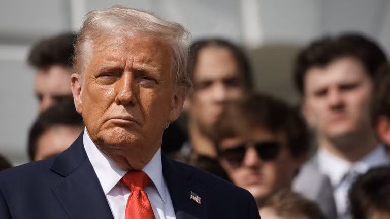 Ông Trump dọa vắng mặt trong hội nghị thượng đỉnh NATO. Ảnh: Getty.