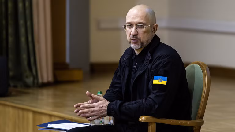 Thủ tướng Ukraine Denis Shmigal trong một cuộc họp báo tại Kiev, Ukraine ngày 4/3. Ảnh: Getty.