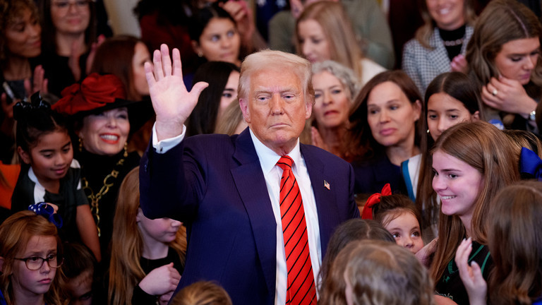 Tổng thống Mỹ Donald Trump ngày 5/2 tại Washington. Ảnh: Getty.