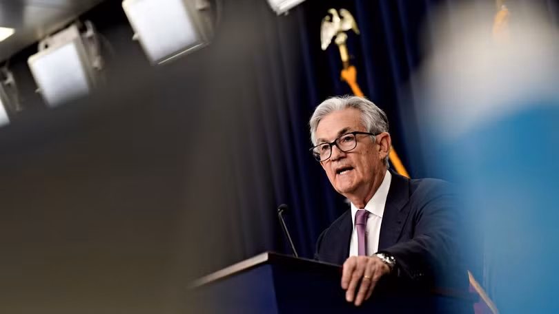 Các thị trường đặt cược rằng Fed sẽ giảm lãi suất trong khoảng nửa cuối năm nay (Ảnh: Bloomberg)