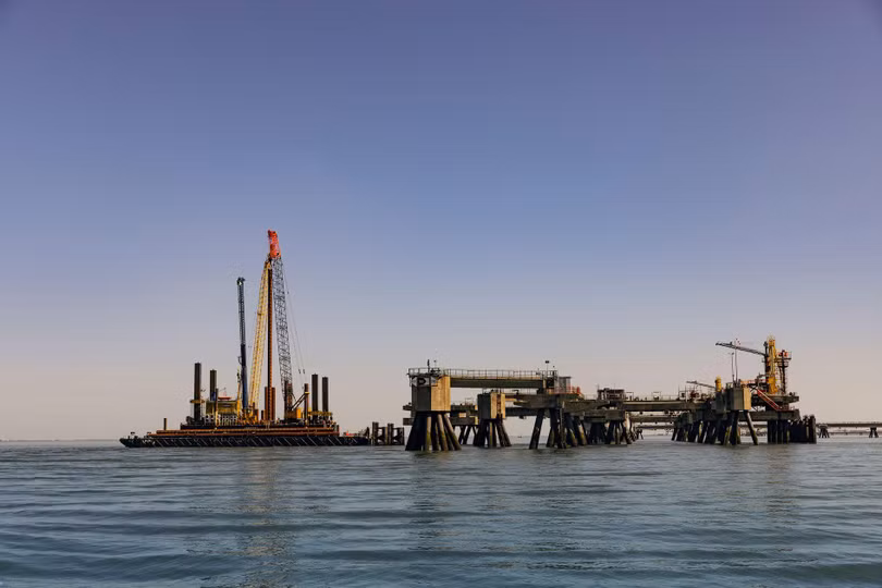 Một trạm LNG ở Wilhelmshaven, Đức hoạt động trở lại (Ảnh: WSJ)