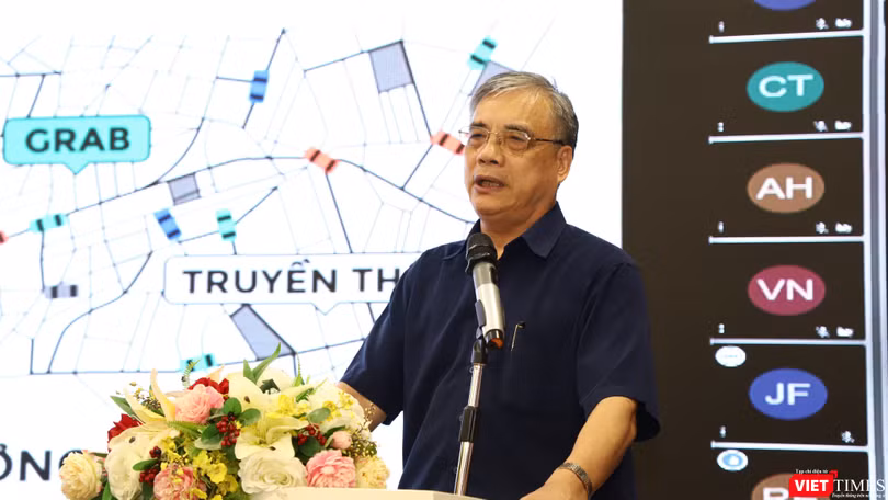 "Việt Nam đang đi một bước rất cơ bản để đặt chân bước vào quỹ đạo của nền kinh tế số của toàn cầu” - Ông Trần Đình Thiên, thành viên Tổ tư vấn Kinh tế của Thủ tướng Chính phủ, nguyên Viện trưởng Viện Kinh tế Việt Nam.