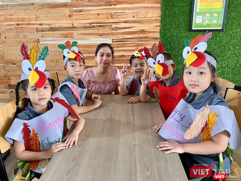 Học sinh trường St. Nicholas được tham gia nhiều hoạt động ngoại khóa. Học sinh trường St. Nicholas được tham gia nhiều hoạt động ngoại khóa.