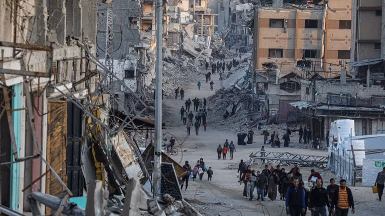 Thành phố Gaza bị tàn phá bởi chiến tranh, trong bức ảnh chụp ngày 23/12. Ảnh: Getty.