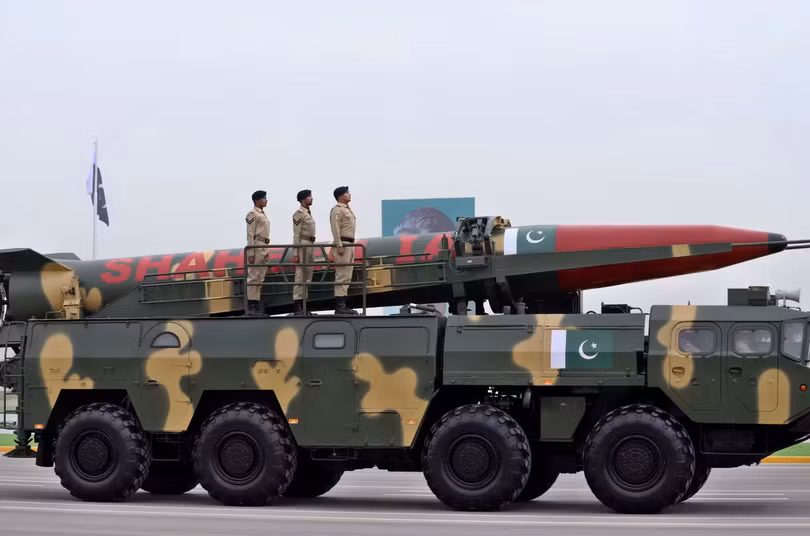 Một cuộc duyệt binh ở thủ đô Islamabad của Pakistan hồi đầu năm nay. Ảnh: WSJ.