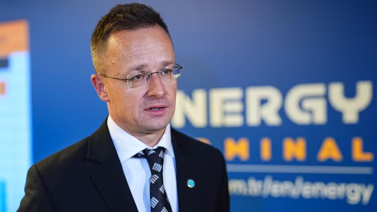 Ngoại trưởng Hungary Peter Szijjarto. Ảnh: Getty.