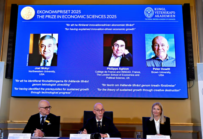 Ba nhà kinh tế học Joel Mokyr, Philippe Aghion và Peter Howitt đã giành giải Nobel Kinh tế năm 2025. Ảnh: Reuters.