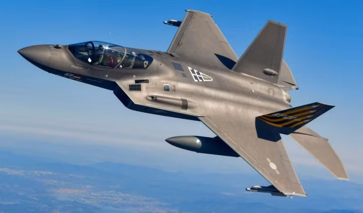 Nguyên mẫu máy bay KF-21 hai chỗ ngồi. Ảnh: MW.