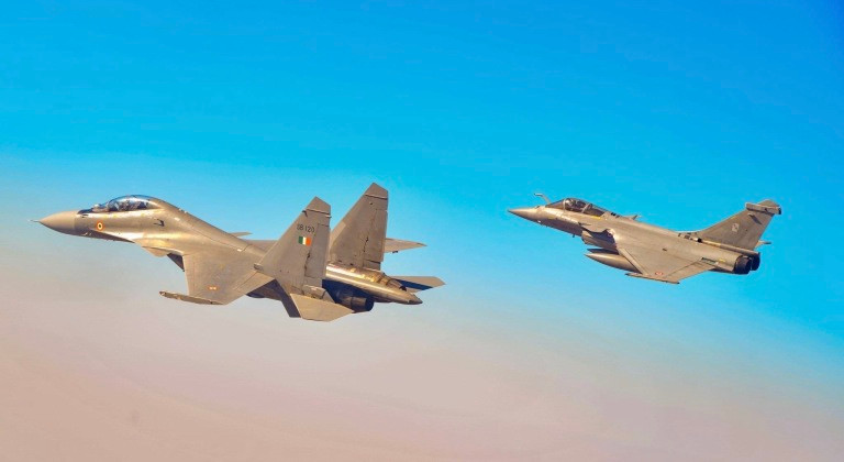 Ukraine, Pháp tính mua chiến đấu cơ Rafale bằng tiền của Nga Có đủ sức mạnh lật ngược thế cờ 3.jpeg